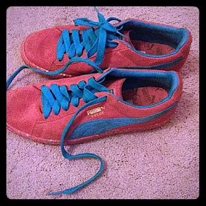 Pumas size 7/12 mens